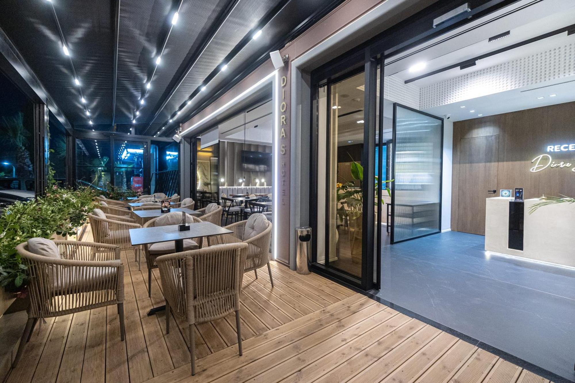 Diora'S Hotel And Apartments Vlorë 외부 사진