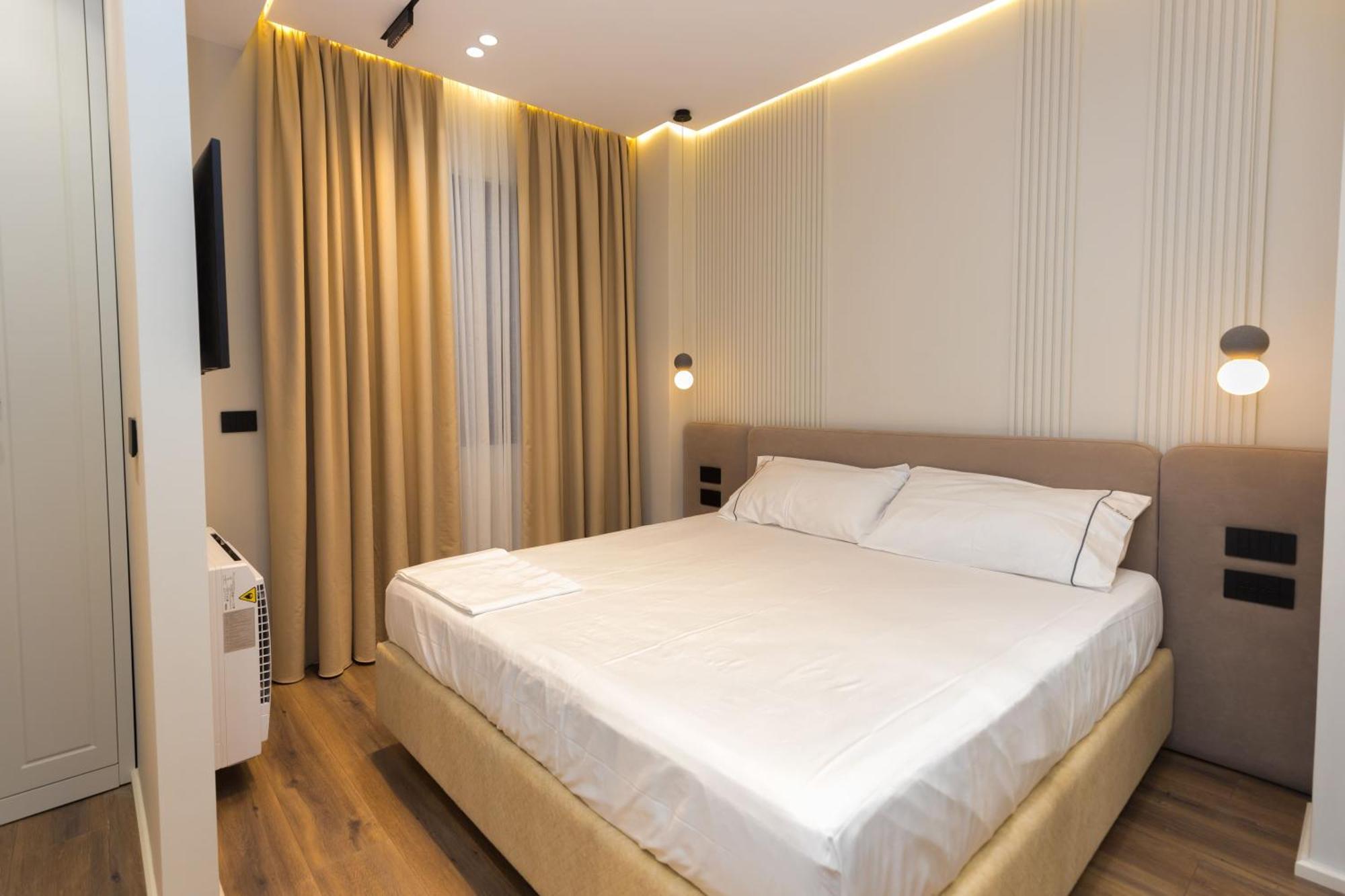 Diora'S Hotel And Apartments Vlorë 객실 사진